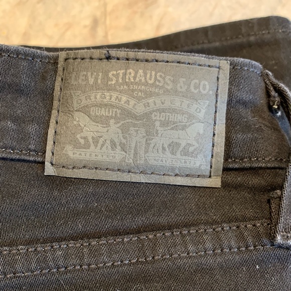 Levi jeans - Picture 1 of 3